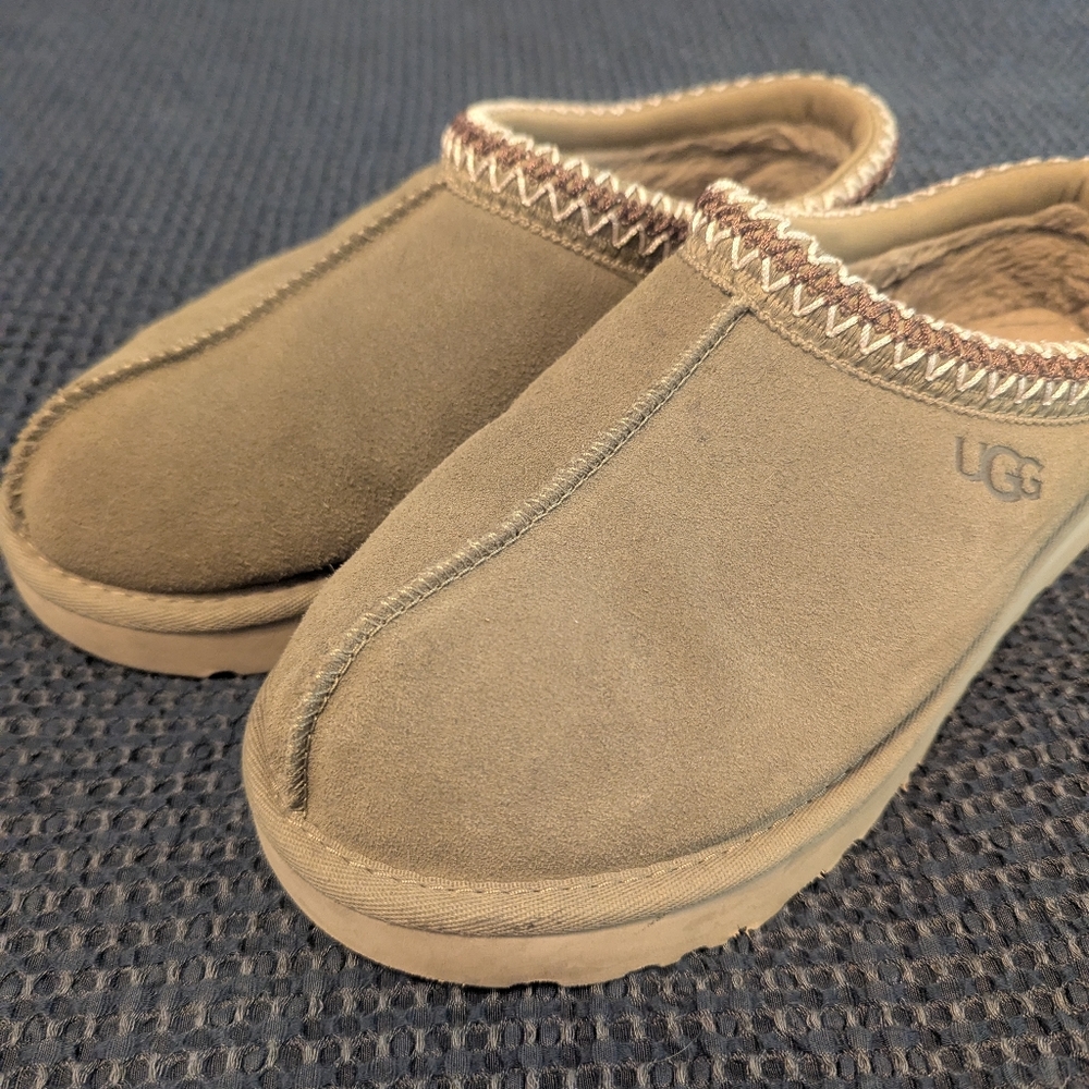 UGG Tasman Slipper